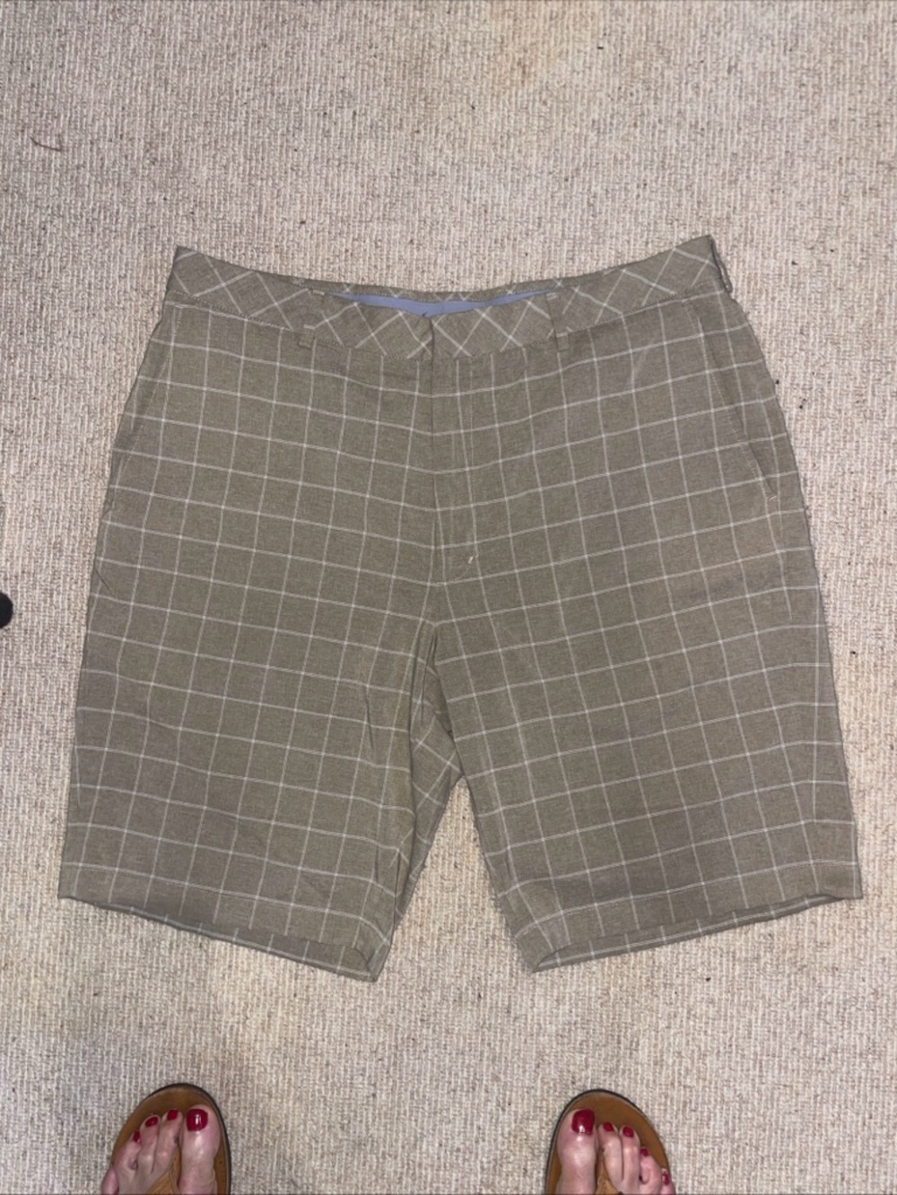 Walter Hagen Men's Tan Windowpane Flat-Front Shorts Tailored Summer Style Sz 38